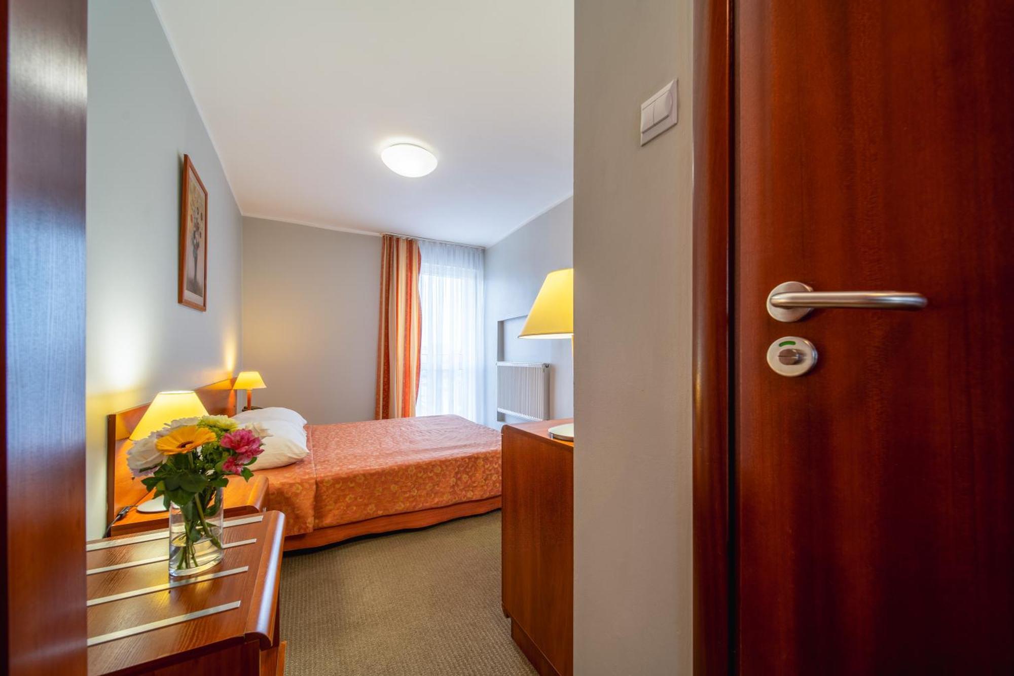 Gromada Hotel 3*