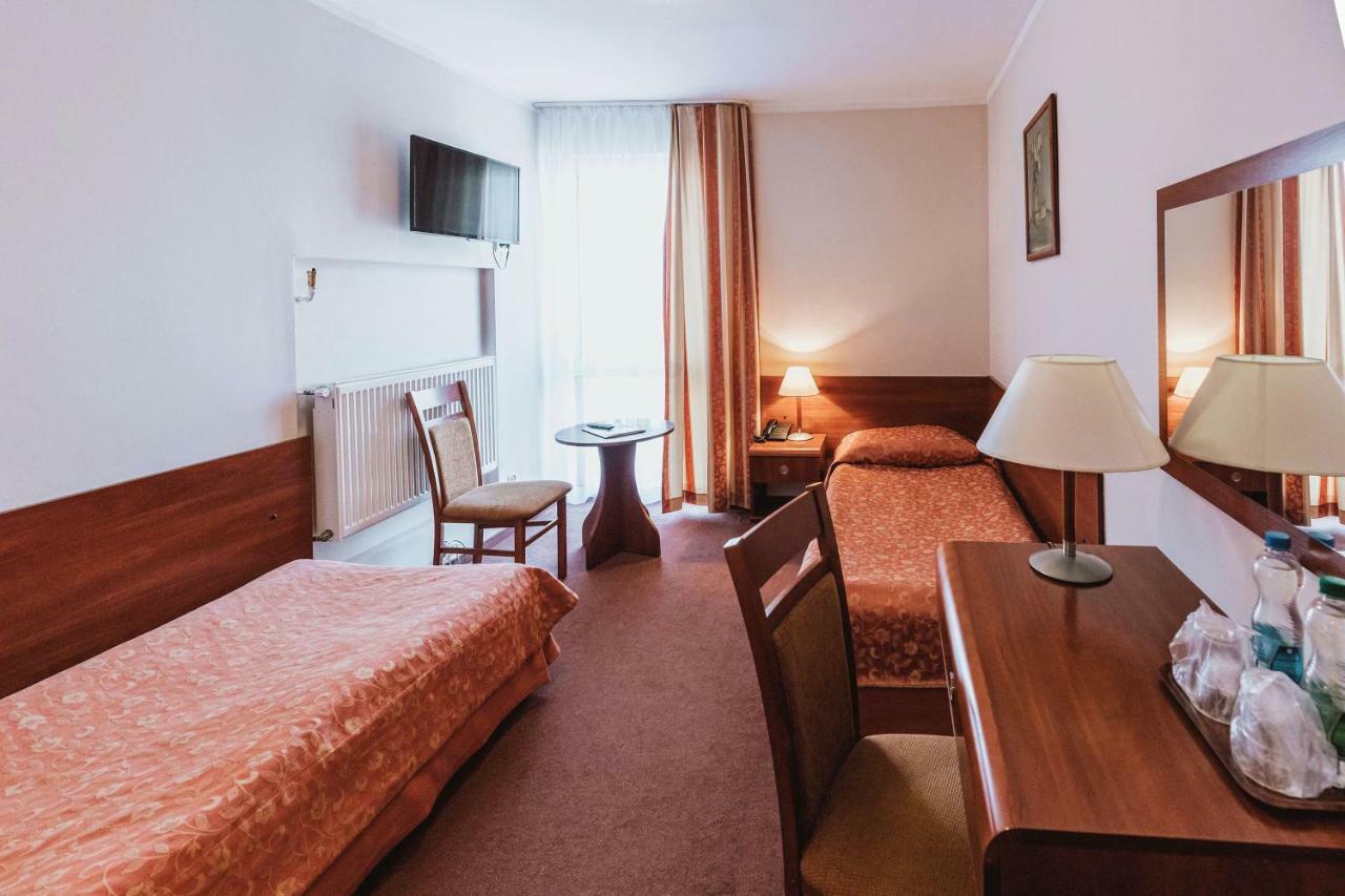 Hotel Gromada 3*